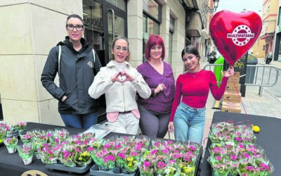 Multipaterna celebra San Valentín regalando plantas entre sus clientes